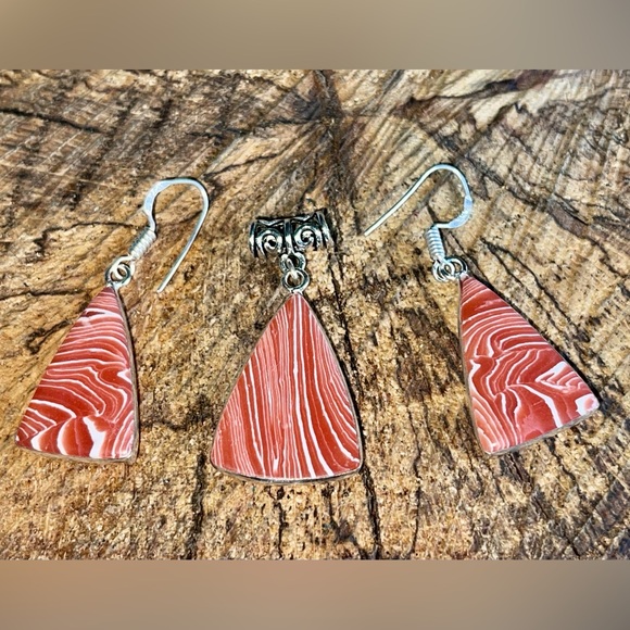 Rainbow Calsilica Pendant & Earrings - Picture 1 of 5